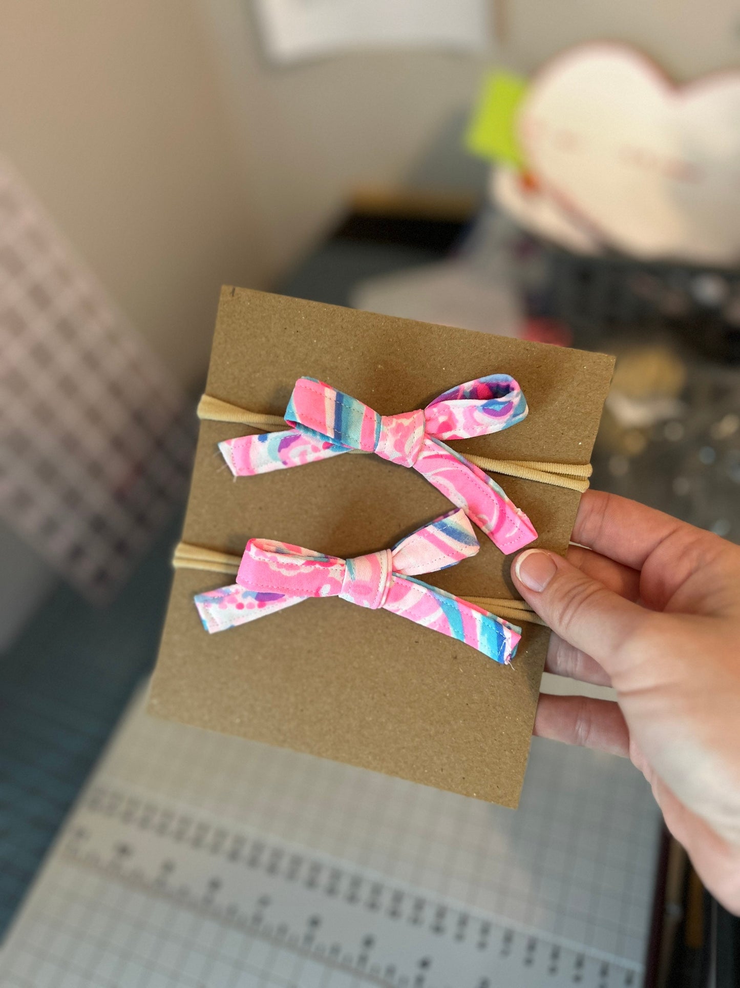 Dainty Baby bow, Preppy headband, Petite Bow